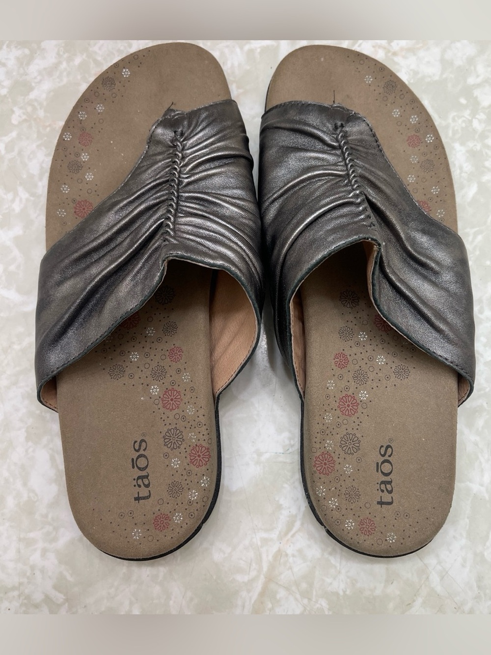Taos GIFT 2 Metallic Pewter Slide Sandals - Women's Comfort Slides sz 11
